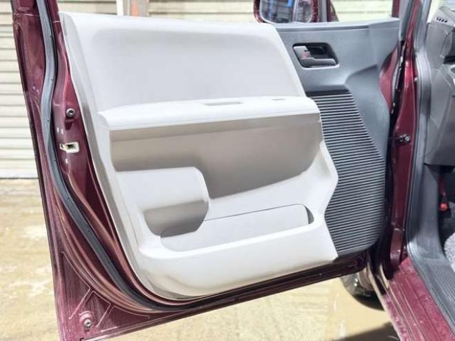 フリード1.5 G Lパッケージ 4WD　防錆塗装4WDキーレスTVエンスタ夏冬タイヤ 1500