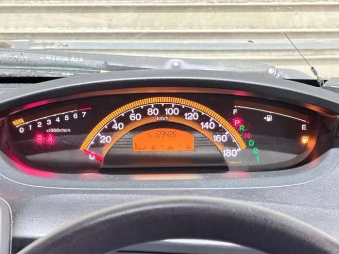 フリード1.5 G Lパッケージ 4WD　防錆塗装4WDキーレスTVエンスタ夏冬タイヤ 1500