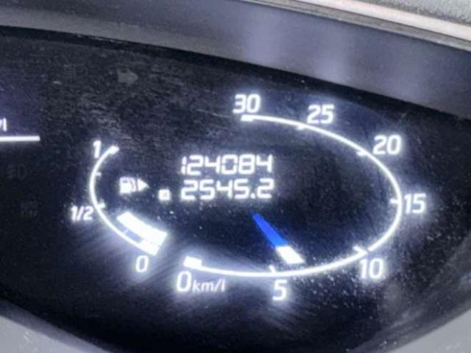 セレナ2.0 ハイウェイスター 4WD　防錆塗装4WDスマキー 2000