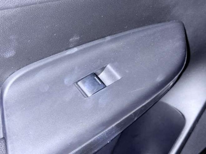 フィット1.5 ハイブリッド Fパッケージ 4WD　下廻防錆ナビETCエンスタ 1500