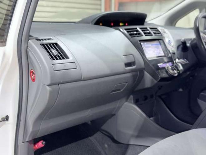 プリウスα1.8 S　下廻防錆TVナビBカメ 2WD 1800