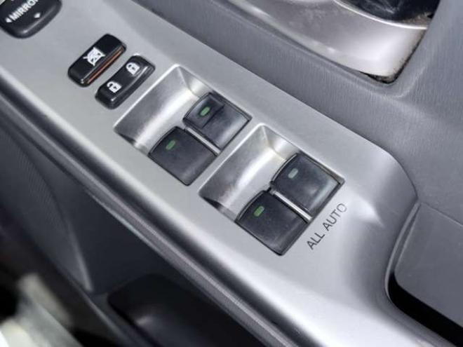 プリウスα1.8 S　下廻防錆TVナビBカメ 2WD 1800