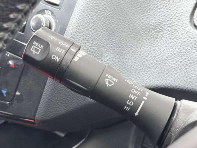 セレナ2.0 ライダー 4WD　防錆塗装4WDTVナビBカメETC後席モニタ 2000