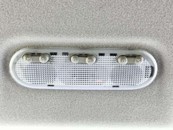 セレナ2.0 ライダー 4WD　防錆塗装4WDTVナビBカメETC後席モニタ 2000