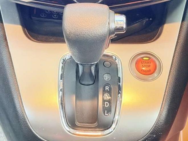 セレナ2.0 20X 4WD　防錆塗装4WDTVナビBカメETC 2000