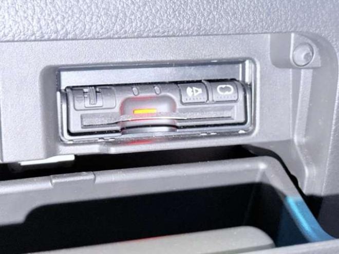 セレナ2.0 20X 4WD　防錆塗装4WDTVナビBカメETC 2000