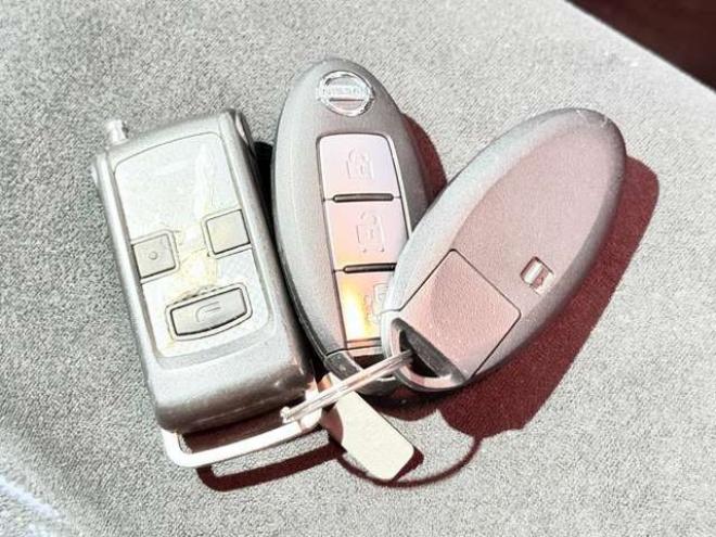 セレナ2.0 20X 4WD　防錆塗装4WDTVナビBカメETC 2000