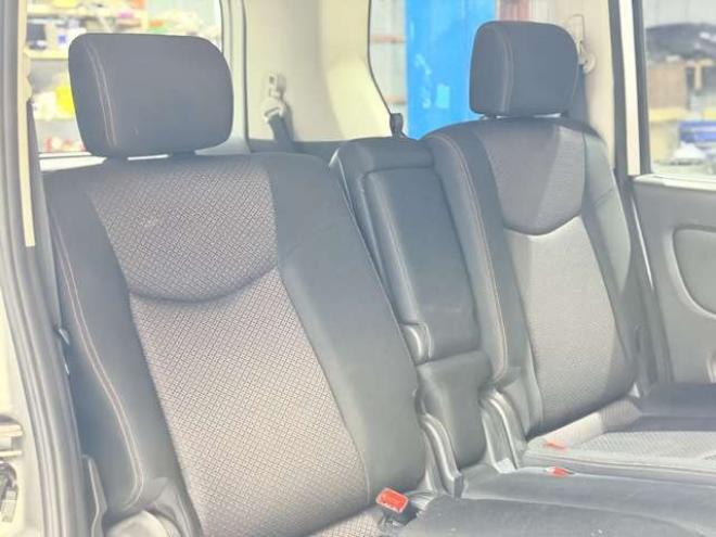 セレナ2.0 ハイウェイスター 4WD　防錆塗装4WDTVナビBカメ 2000