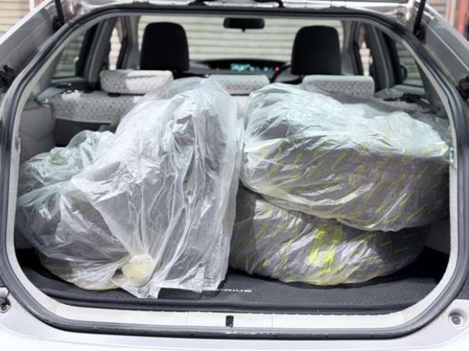 プリウス1.8 S　下廻防錆TVBカメETC夏冬タイヤ 2WD 1800