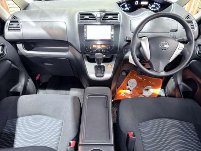 セレナ2.0 20X 4WD　防錆塗装4WDTVナビBカメドラレコ後席モニタ 2000