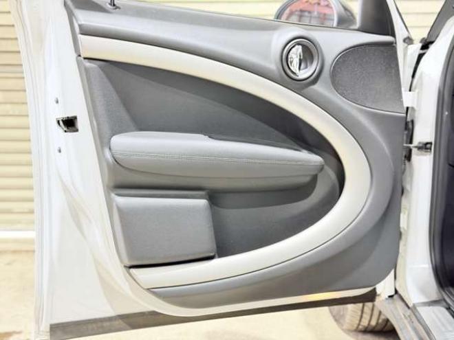 ミニクロスオーバー クーパー オール4　防錆塗装TVナビETC夏冬タイヤ 正規輸入車 4WD 1600