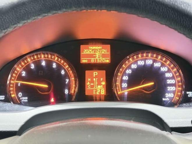 アベンシスワゴン2.0 Xi　防錆塗装TVナビエンスタ夏冬タイヤETCドラレコ 2WD 2000