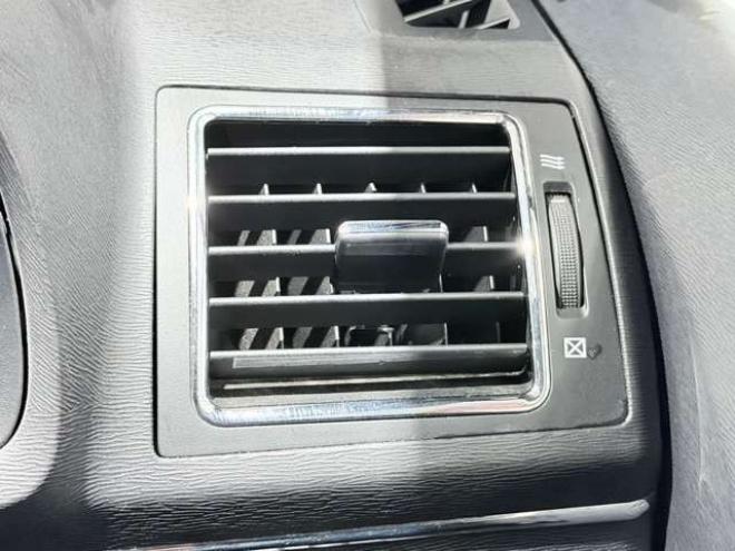 アベンシスワゴン2.0 Xi　防錆塗装TVナビエンスタ夏冬タイヤETCドラレコ 2WD 2000