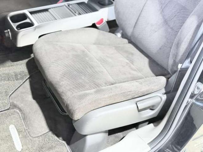 オデッセイ2.4 M 4WD　防錆塗装TVナビBカメETC 2400