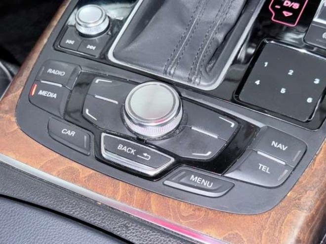 アウディA6アバント 2.8 FSI クワトロ 4WD　下廻防錆TVナビBカメETC 正規輸入車 2800