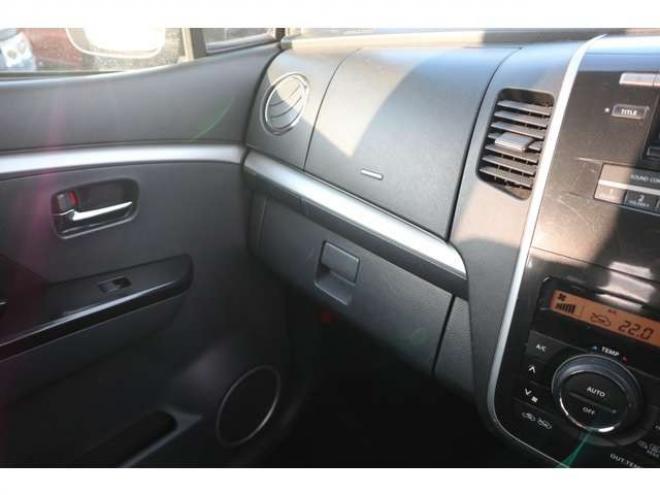 ワゴンRスティングレー X 4WD　スマートキー・R8/8月・4.2万キロ 660