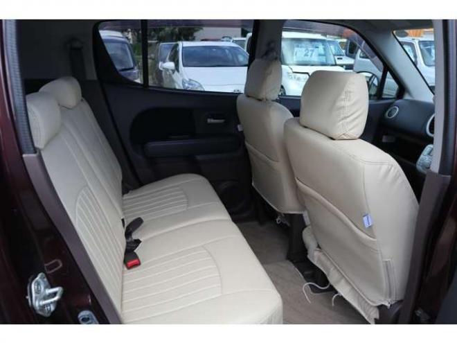 モコE FOUR ショコラティエ 4WD　スマートキー・R8/10月・走行4万キロ 660