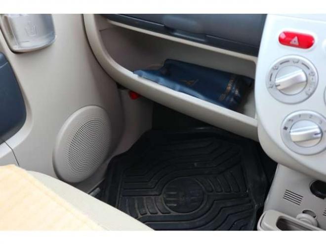 eKワゴンM 4WD　5速マニュアル・4WD・キーレス・2.7万キロ 660