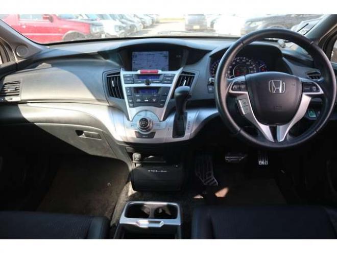 オデッセイ2.4 アブソルート 4WD　ナビTV・バックカメラ・キーレス 2400