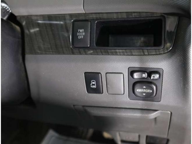 エスティマ2.4 アエラス 4WD　パワスラ・Bカメラ・ナビ・走行6.9万キロ 2400