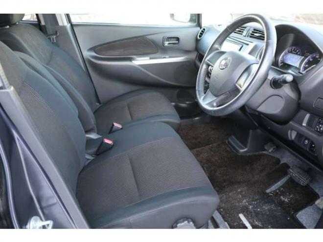 デイズX 4WD　ナビ・TV・バックカメラ・アイドリングストップ・R9/9月・走行すくない1.6万キロ 660