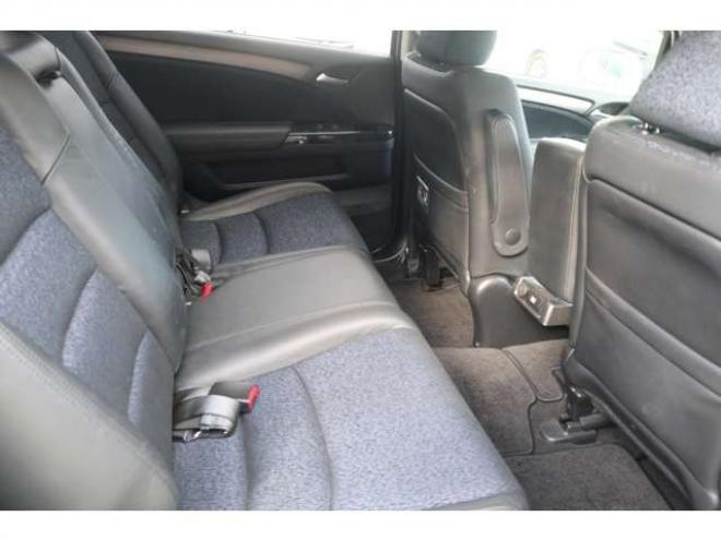 オデッセイ2.4 アブソルート 4WD　ナビ・TV・バックカメラ・Tチェーン式 2400