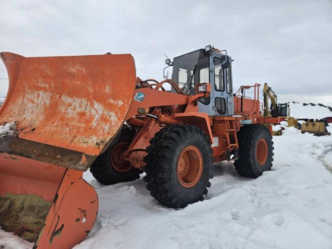 ホイールローダLX100-2C　マルチプラウ＆バケット　旭川ヤード