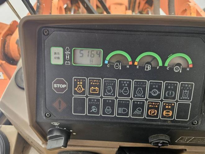 ホイールローダLX100-2C　マルチプラウ＆バケット　旭川ヤード