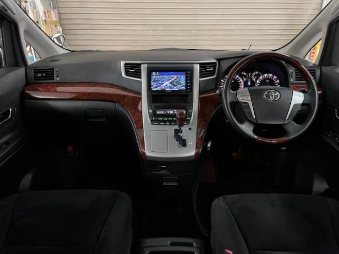 ヴェルファイア本州仕入　禁煙車　両側パワースライドドア　社外１８インチブラポリＡＷ　社外１７ＡＷ＋スタッドレスタイヤ付　ＫＥＮＷＯＯＤナビ　フルセグ地デジ　ＤＶＤ再生　Ｂｌｕｅｔｏｏｔｈオーディオ　バックカメラ 4WD 2400 5Dr