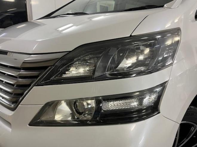 ヴェルファイア本州仕入　禁煙車　両側パワースライドドア　社外１８インチブラポリＡＷ　社外１７ＡＷ＋スタッドレスタイヤ付　ＫＥＮＷＯＯＤナビ　フルセグ地デジ　ＤＶＤ再生　Ｂｌｕｅｔｏｏｔｈオーディオ　バックカメラ 4WD 2400 5Dr