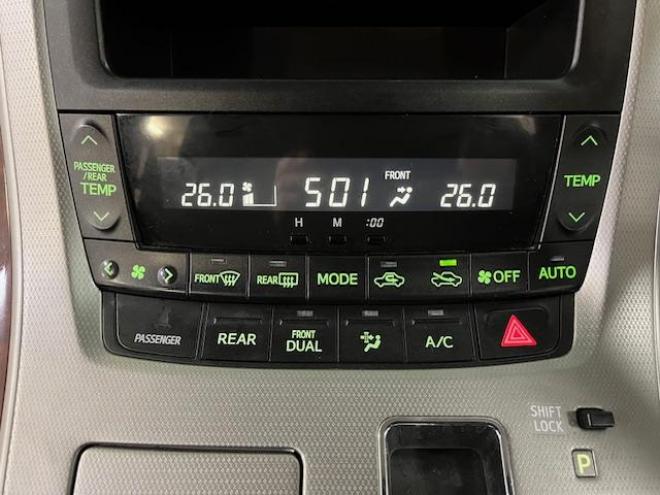 ヴェルファイア本州仕入　禁煙車　両側パワースライドドア　社外１８インチブラポリＡＷ　社外１７ＡＷ＋スタッドレスタイヤ付　ＫＥＮＷＯＯＤナビ　フルセグ地デジ　ＤＶＤ再生　Ｂｌｕｅｔｏｏｔｈオーディオ　バックカメラ 4WD 2400 5Dr