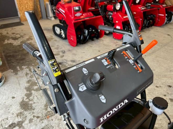 除雪機ホンダ　HSS760n（JX）クロスオーガー
