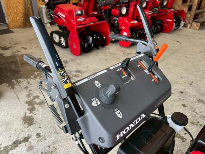 除雪機ホンダ　HSS760n（JX）クロスオーガー
