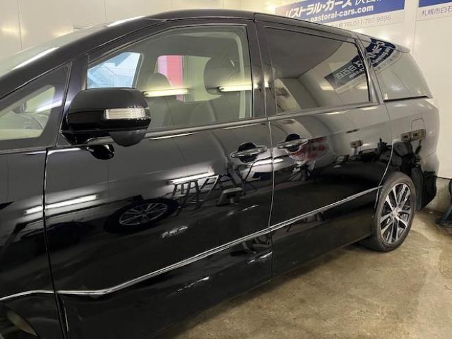 エスティマワンオーナー　寒冷地仕様　禁煙車　両側パワースライドドア　パワーバックドア　純正１８インチＡＷ　純正１６ＡＷ＋スタッドレスタイヤ　純正ナビ　フルセグ地デジ　ＤＶＤ再生　Ｂｌｕｅｔｏｏｔｈ　バックカメラ 4WD 2400 5Dr