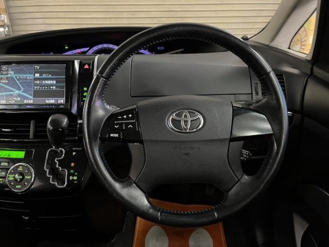 エスティマワンオーナー　寒冷地仕様　禁煙車　両側パワースライドドア　パワーバックドア　純正１８インチＡＷ　純正１６ＡＷ＋スタッドレスタイヤ　純正ナビ　フルセグ地デジ　ＤＶＤ再生　Ｂｌｕｅｔｏｏｔｈ　バックカメラ 4WD 2400 5Dr