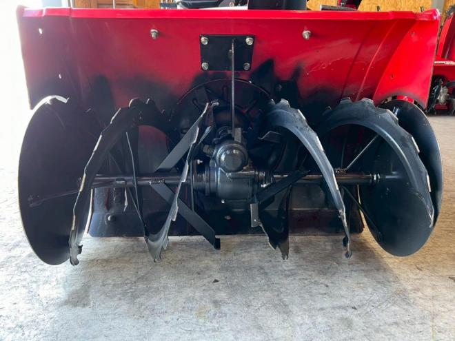 除雪機WADO　SXC1070H！オーガ上下電動油圧式！左右旋回レバー！電動シューター