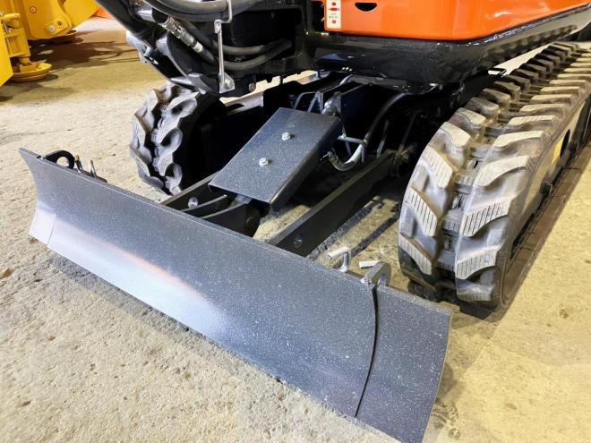 バックホー日立　未使用　ミニユンボ　ZX8U-2　建機