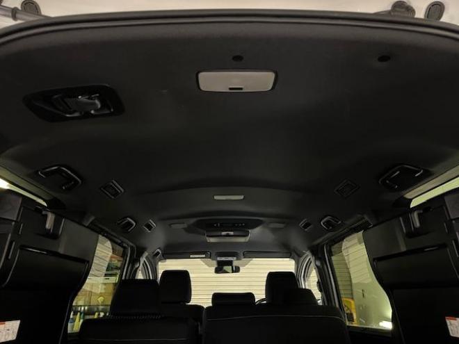 ヴォクシー本州仕入　ワンオーナー　アルパインリアモニター　ストラーダナビ　フルセグ地デジ　ＤＶＤ再生　Ｂｌｕｅｔｏｏｔｈオーディオ　バックカメラ　純正エンジンスターター　純正ＬＥＤヘッドライト　純正ＥＴＣ 4WD 2000 5Dr