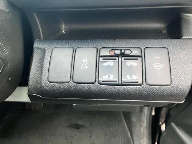 ステップワゴンスパーダ　Z 4WD 2000 5Dr