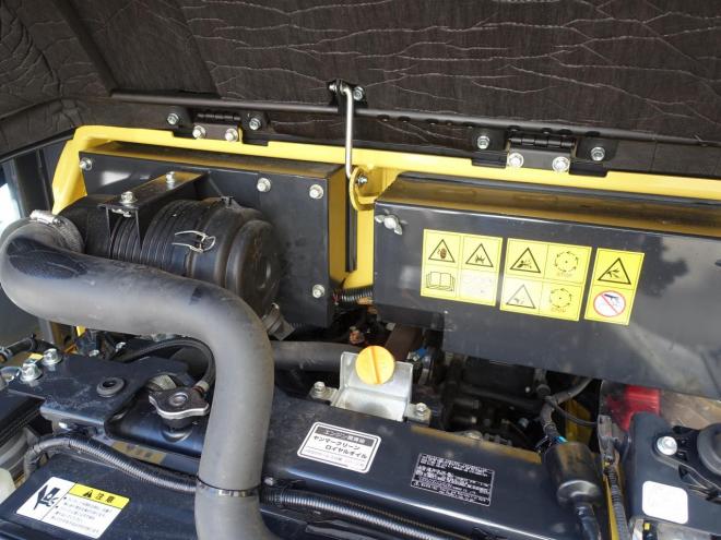 ホイールローダヤンマー V4-7  バケット容量0.5m3