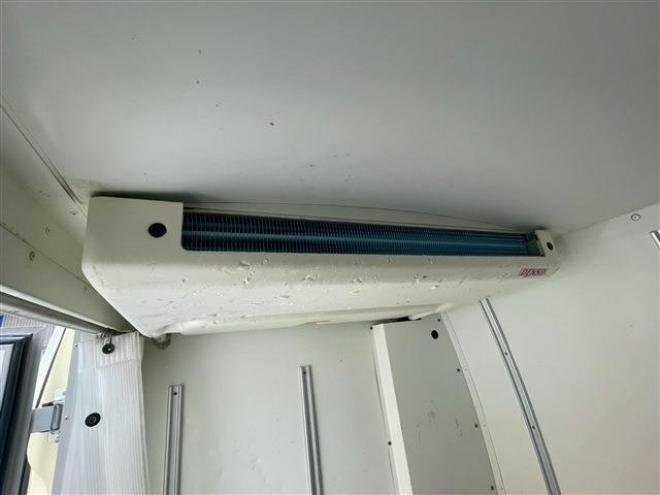 ハイエースバン2.8 中温強化冷凍バン ロング ディーゼルターボ 4WD　 2800