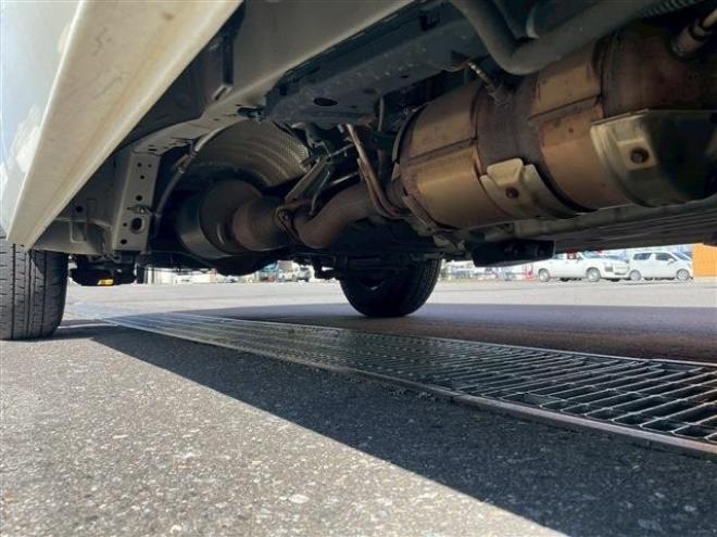 ハイエースバン3.0 中温冷凍バン ロング ディーゼルターボ 4WD　 3000