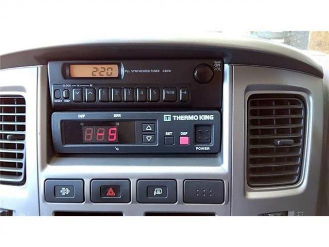 キャラバン3.0 DX ロングボディ ディーゼルターボ 4WD　冷蔵冷凍4WD 3000