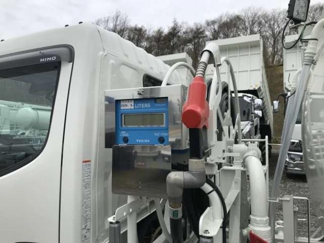 デュトロタンクローリー　2DG-XZU685 新明和工業　 4WD 4000