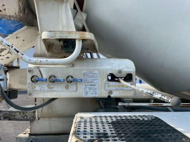 プロフィアミキサー　QPG-FS1AKDA カヤバ　 2WD 8860