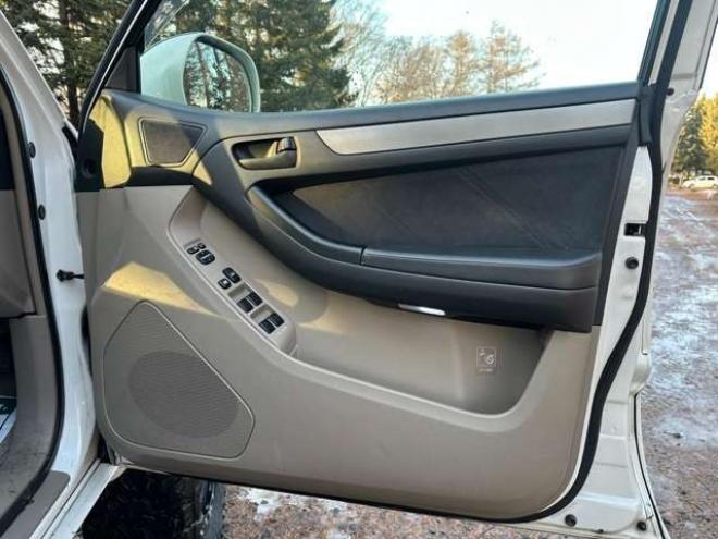 ハイラックスサーフ3.4 SSR-X 4WD　アルミホイール　エアコン　パワステ　パワーウィンドウ　キーレスエントリー　アルミホイール　社外ナビ　バックカメラ　リフトアップ　ETC 3400