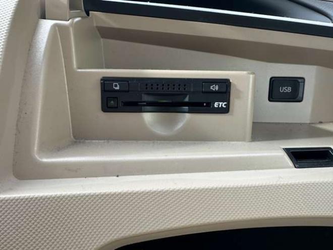 エスティマハイブリッド2.4 X 4WD　ETC　地デジ　クルーズコントロール　純正オーディオ　バックカメラ　両側スライドドア左側電動　3列シート　パワステ　パワーウィンドウ　純正アルミ　ABS　キーレスエントリー 2400