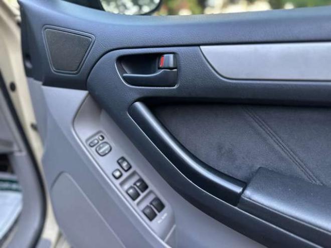 ハイラックスサーフ2.7 SSR-X アメリカンバージョン 4WD　コンビハンドル　社外ナビ　バックカメラ　ETC　社外スターター　社外ヘッドライト　シートカバー　パワーウィンドウ　パワステ　純正アルミ　ABS　キーレス　社外テール　社外グリル 2700