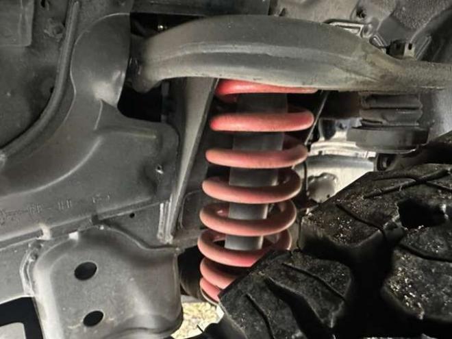 ハイラックスサーフ2.7 SSR-X プレミアムセレクション 4WD　リフトアップ　ETC　バックカメラ　社外ナビ　パワーウィンドウ　パワステ　ABS　全塗装済 2700