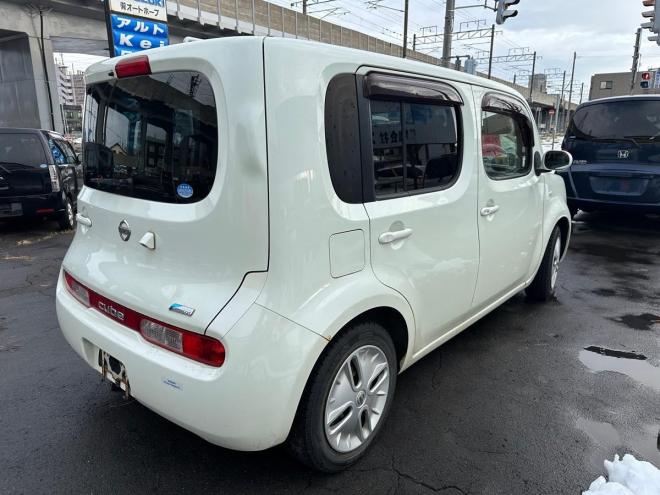 キューブ 4WD 1500 5Dr